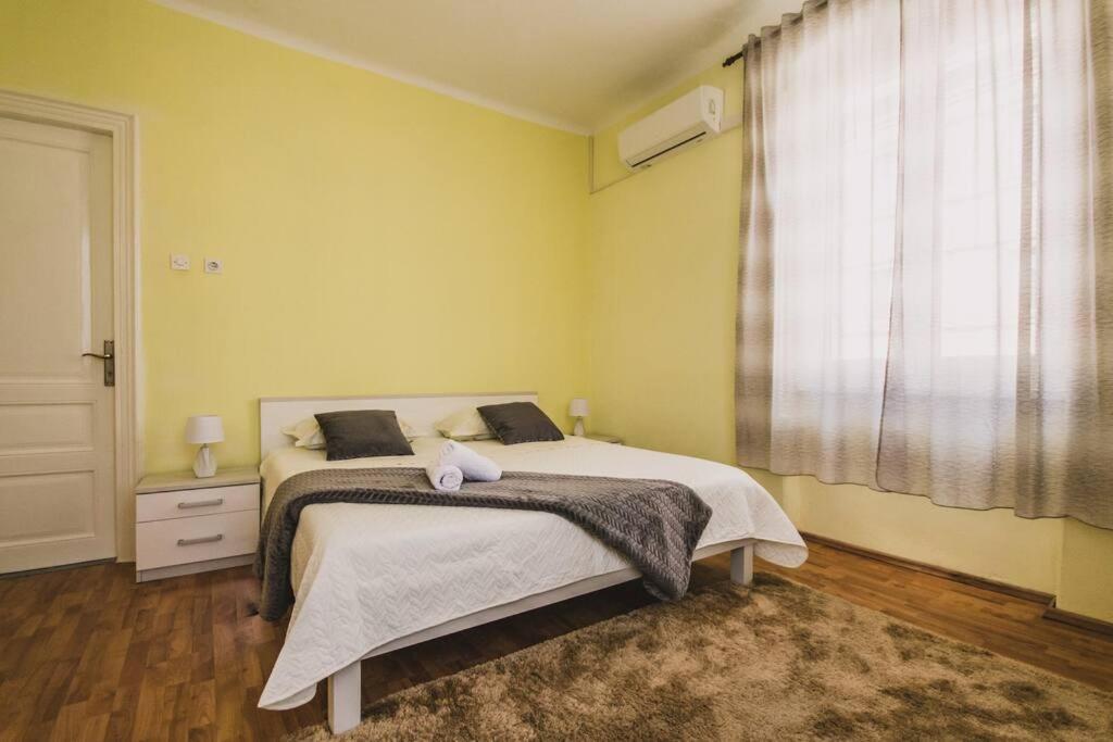 Center Stylish Apt Darling For 4, Old Town * Split