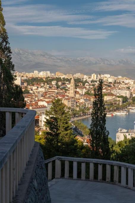 Spacious Sea View Near Marjan & Apartment Split