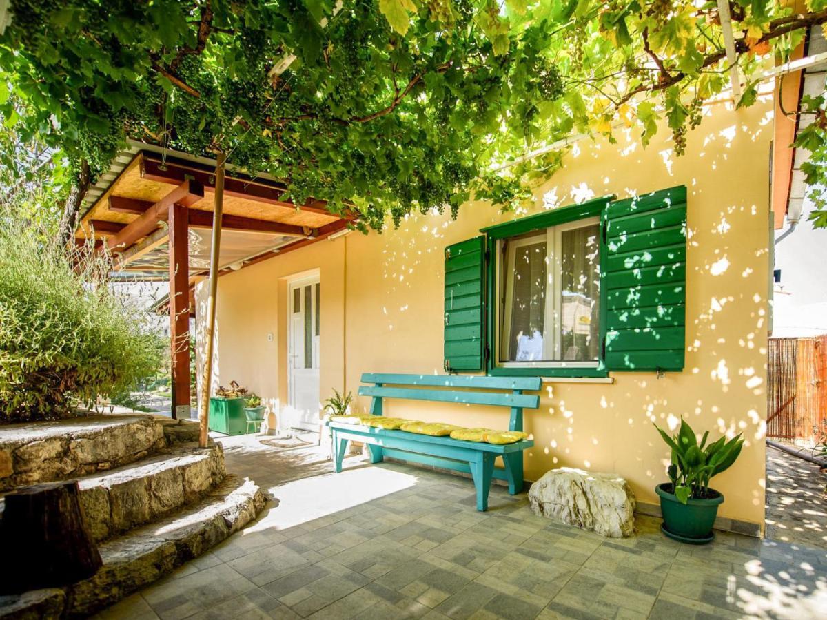 Taja By Interhome Split