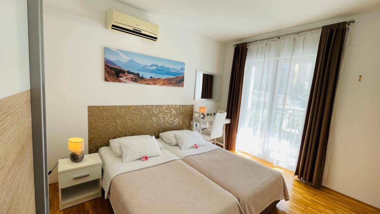 Apartmans And Madunic I Guest house