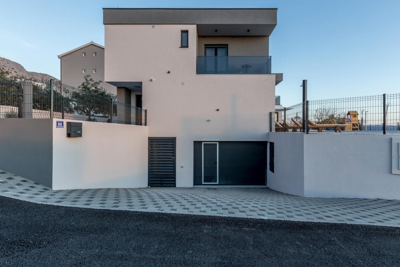 Argola Villa *