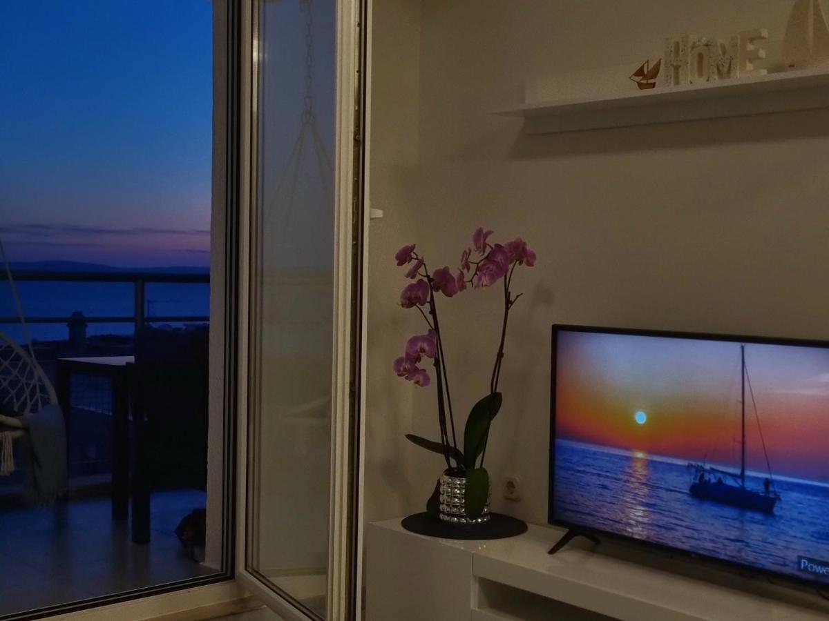 Aurora Apartment