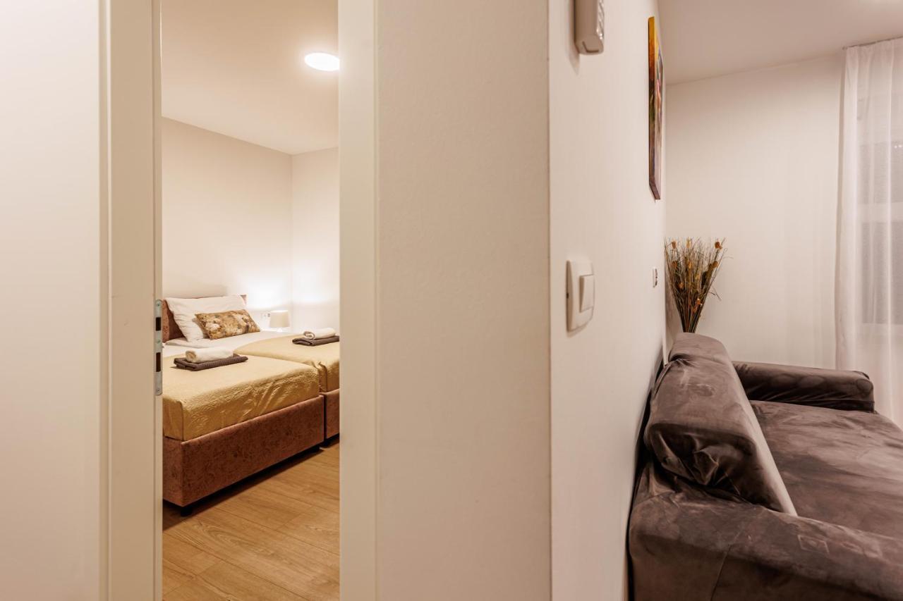 Apartment Blue Pearl-split Town Center *