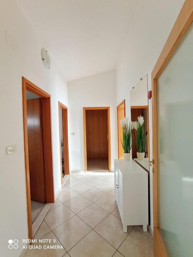 Apartamento Mia With Pool1 *