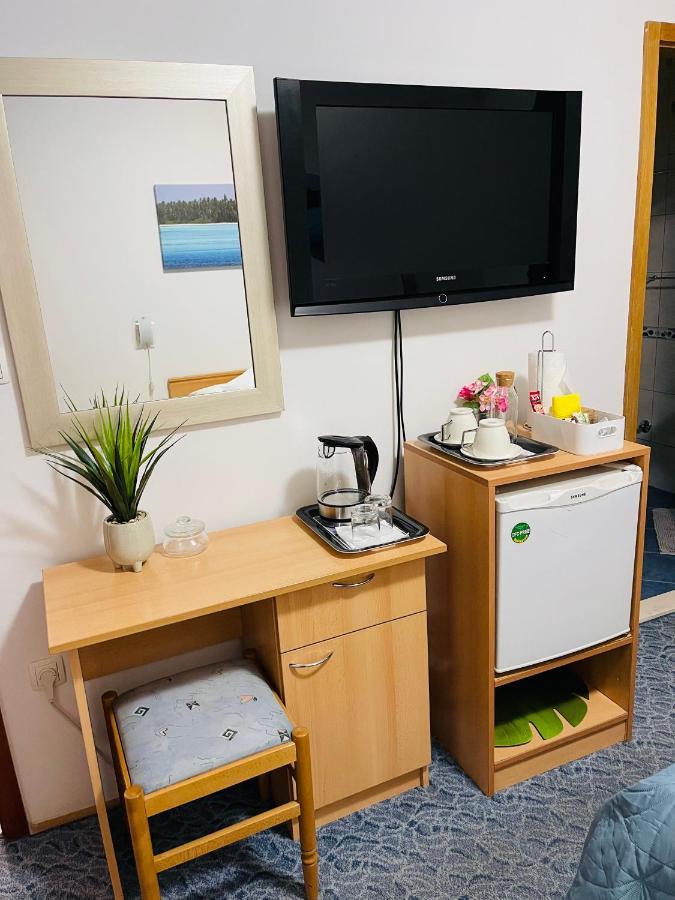 Apartmens And Madunic V