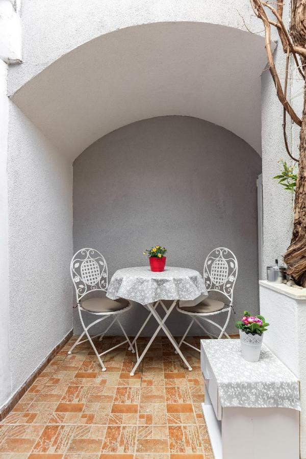 Appartement Toniko *