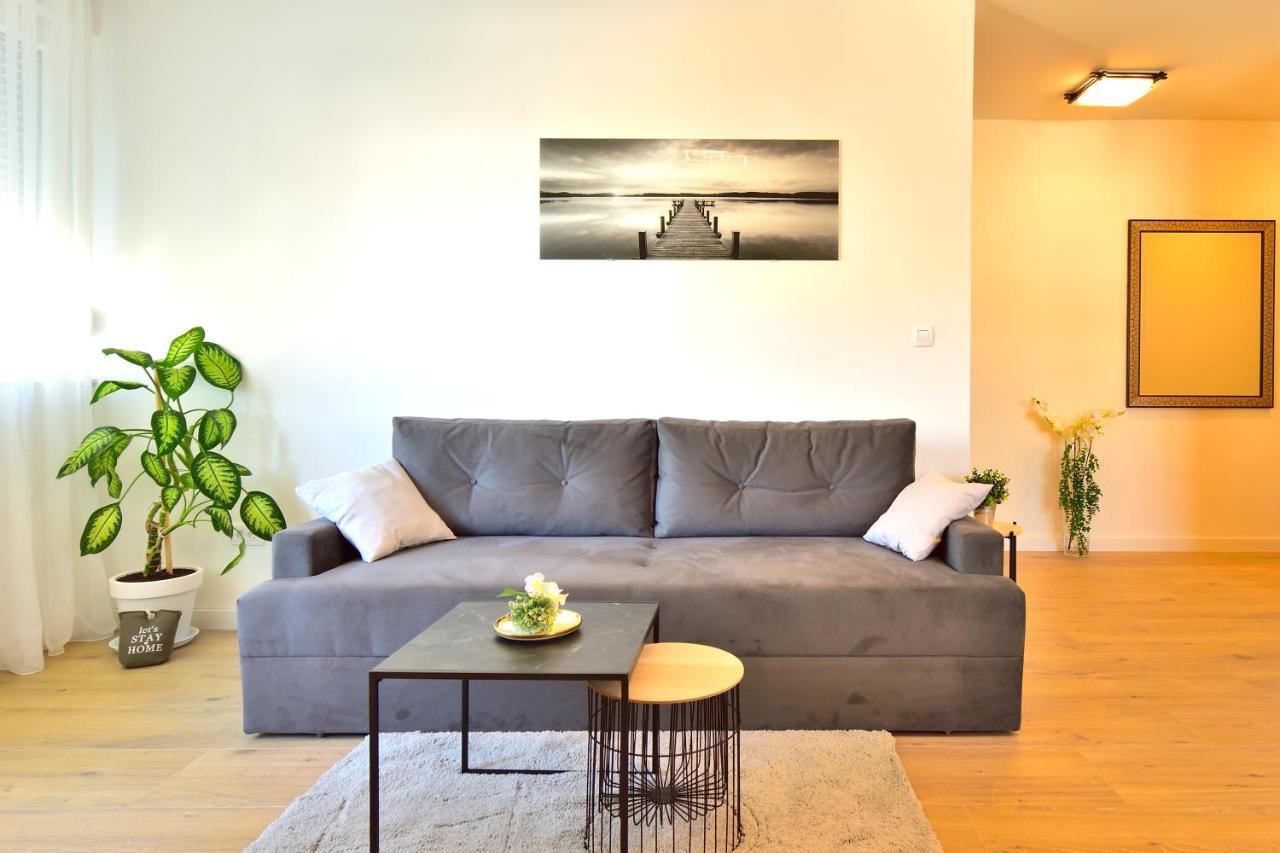 Maia Apartment
