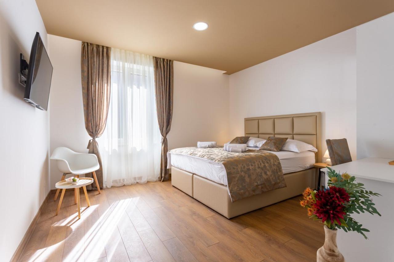 Luxury Fetivi Guest house Split