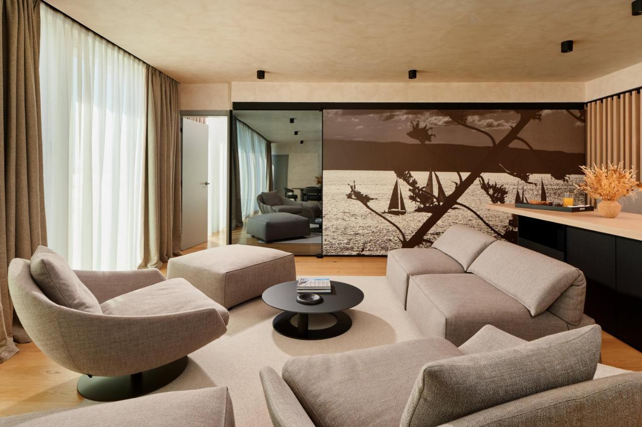 Ambasador Hotel