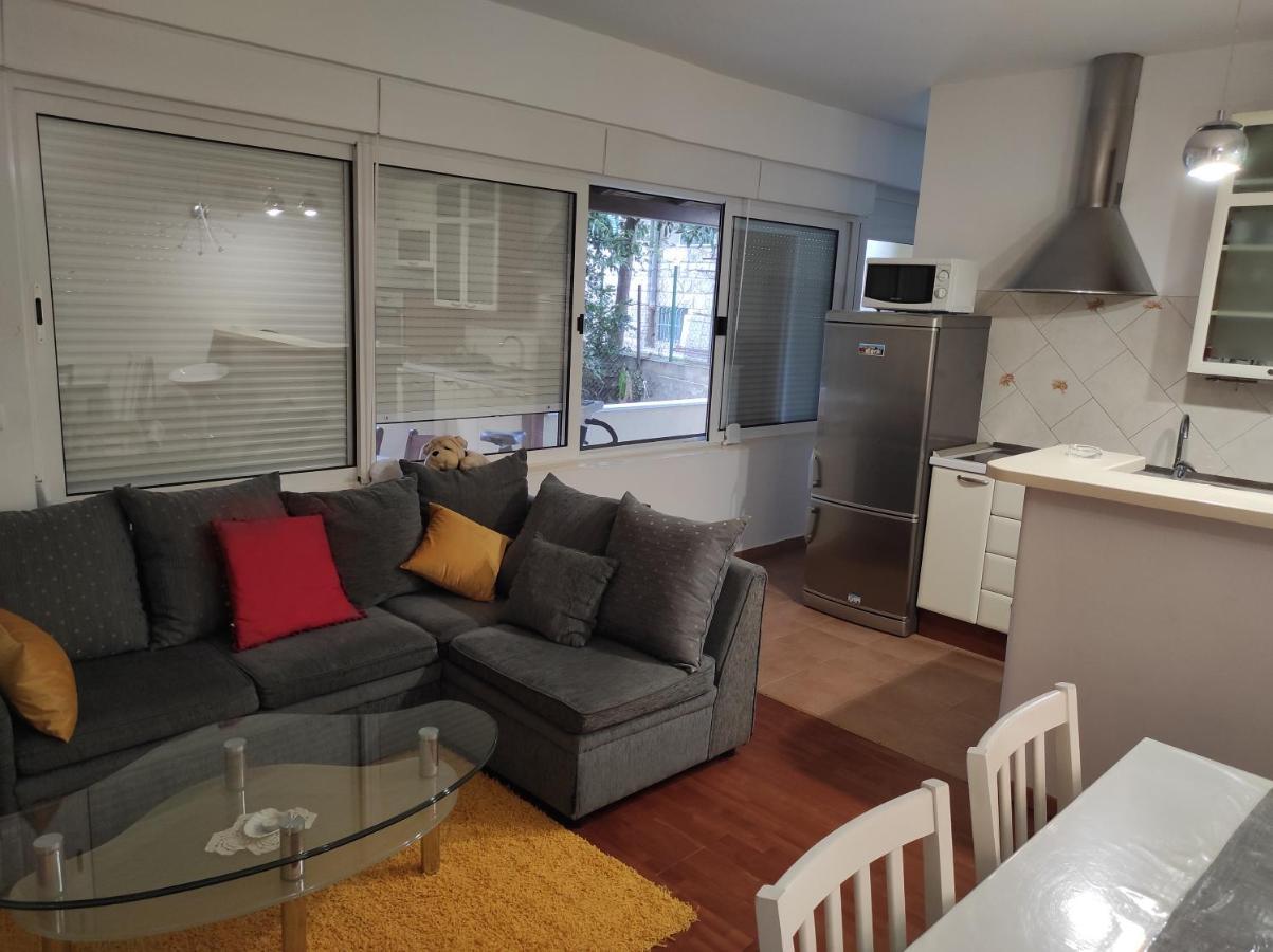Tera Near Bacvice Beach And City Centre Apartment