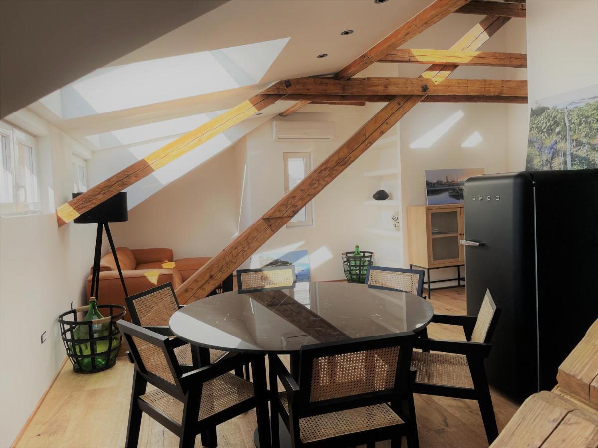 Rooftop Loft * Split