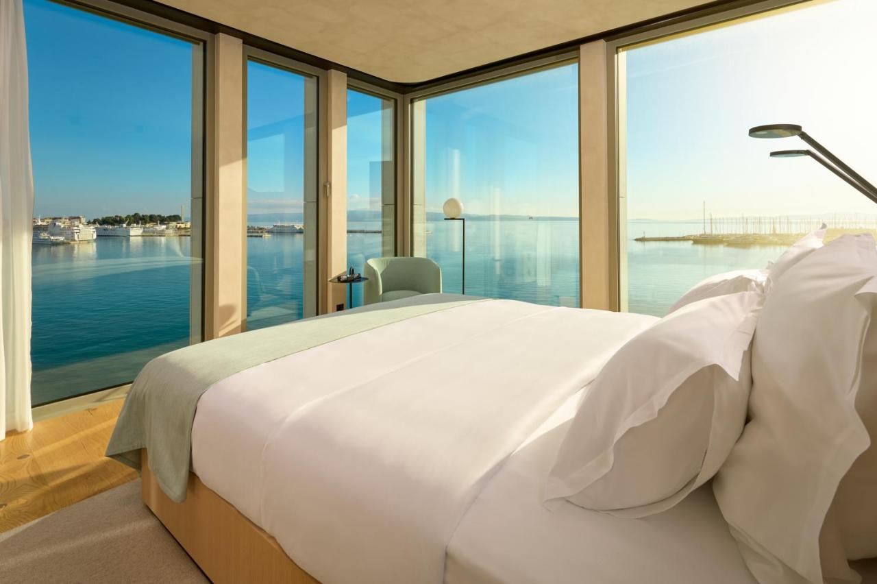 Ambasador Hotel