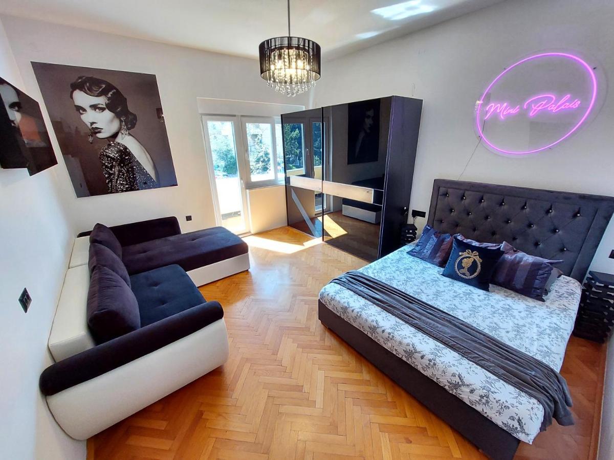 Mini Palais - Beachfront, 5 Min Center, Terrace