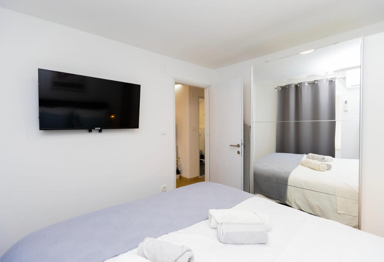 Apartment Modern Cozy Bonnie In Center Of Split.