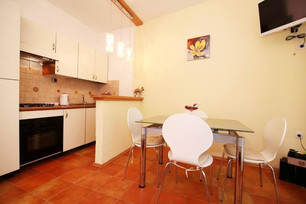 Apartman Barney With Garden&terrace