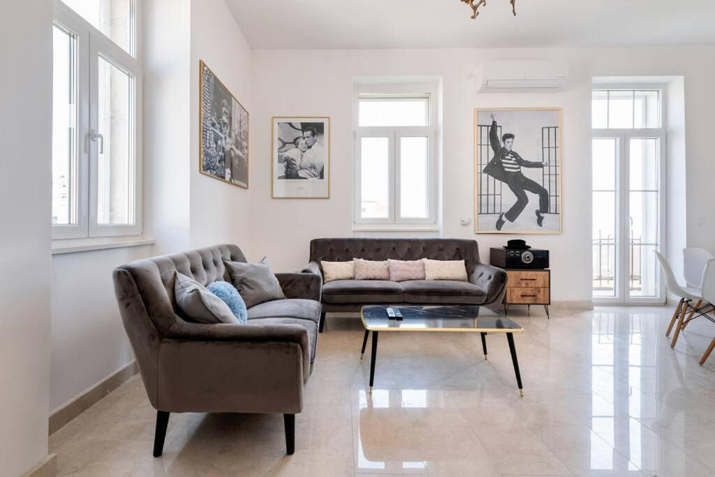Apartment 4-bedroom 1 Min From Bacvice
