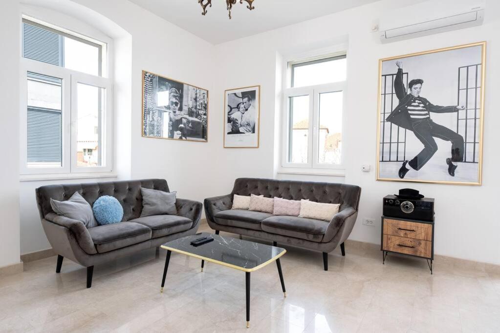 4-bedroom 1 Min From Bacvice Split