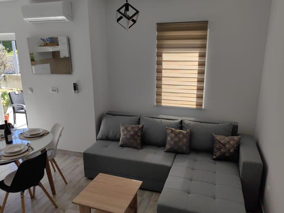 Apartment Marija, New 1bd Apt With Free Parking *