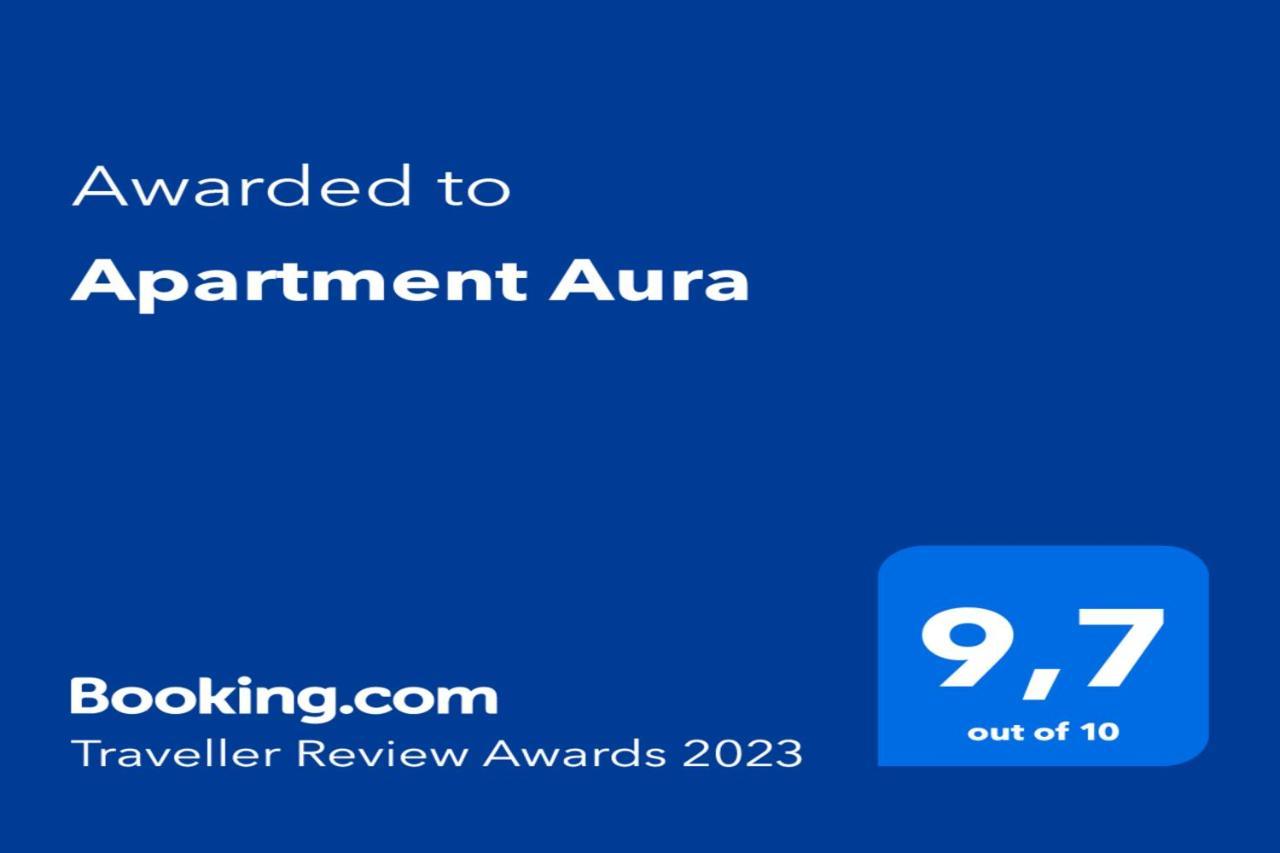 Aura Apartment Split