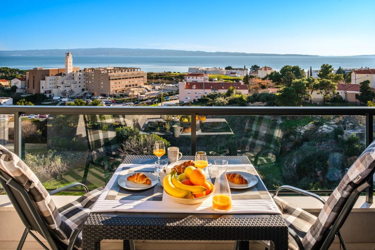 Apartment Golden View 7 *