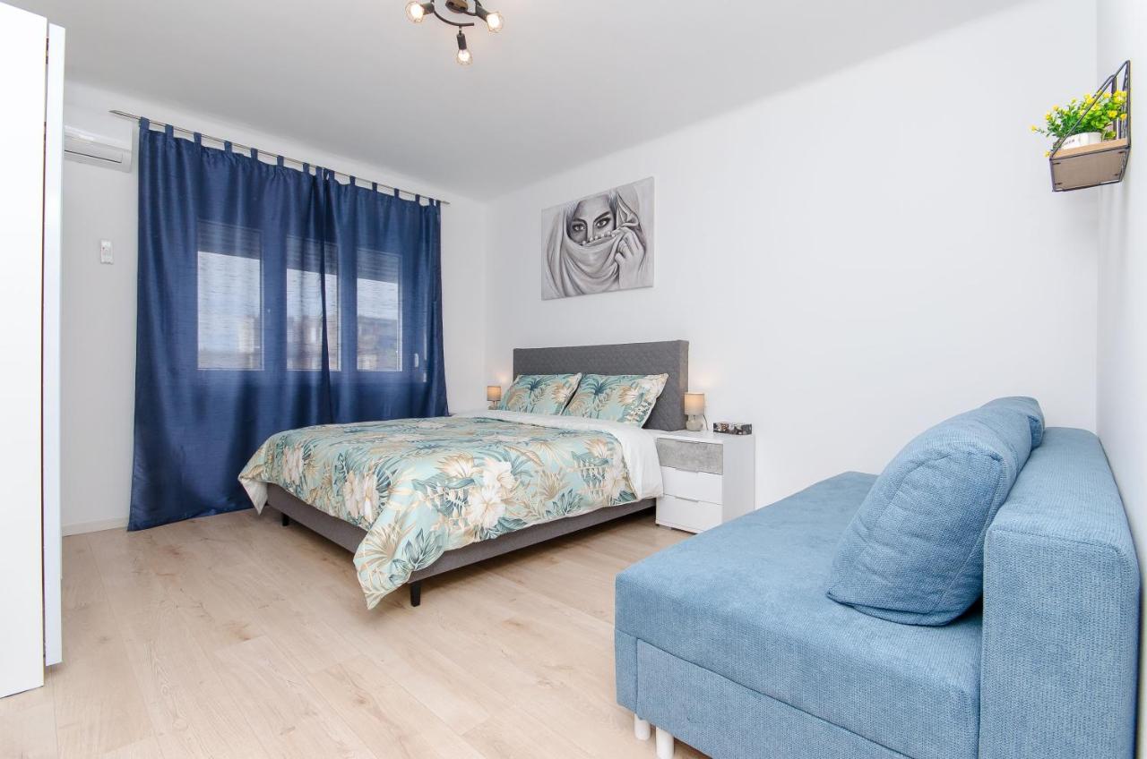 Apartment Blue Moon *