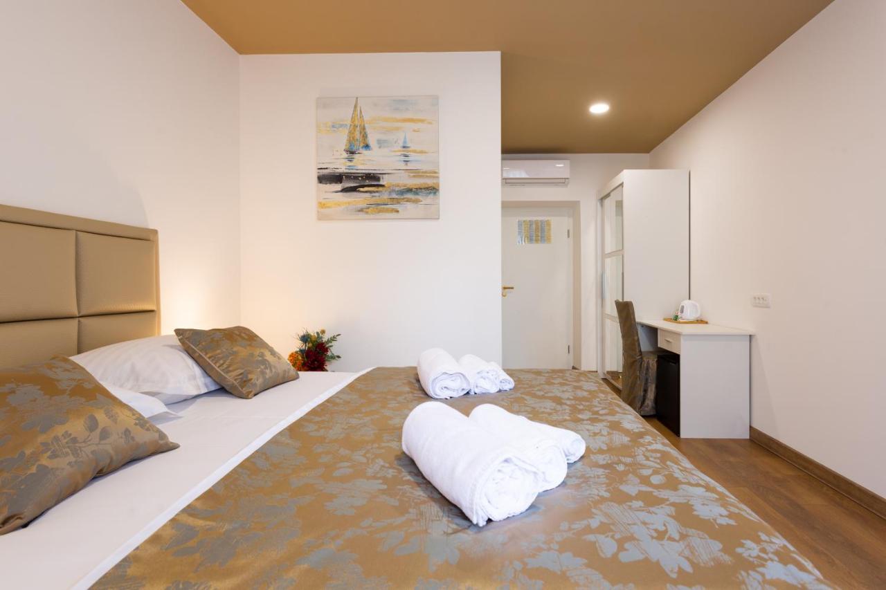Guest house Luxury Fetivi Split