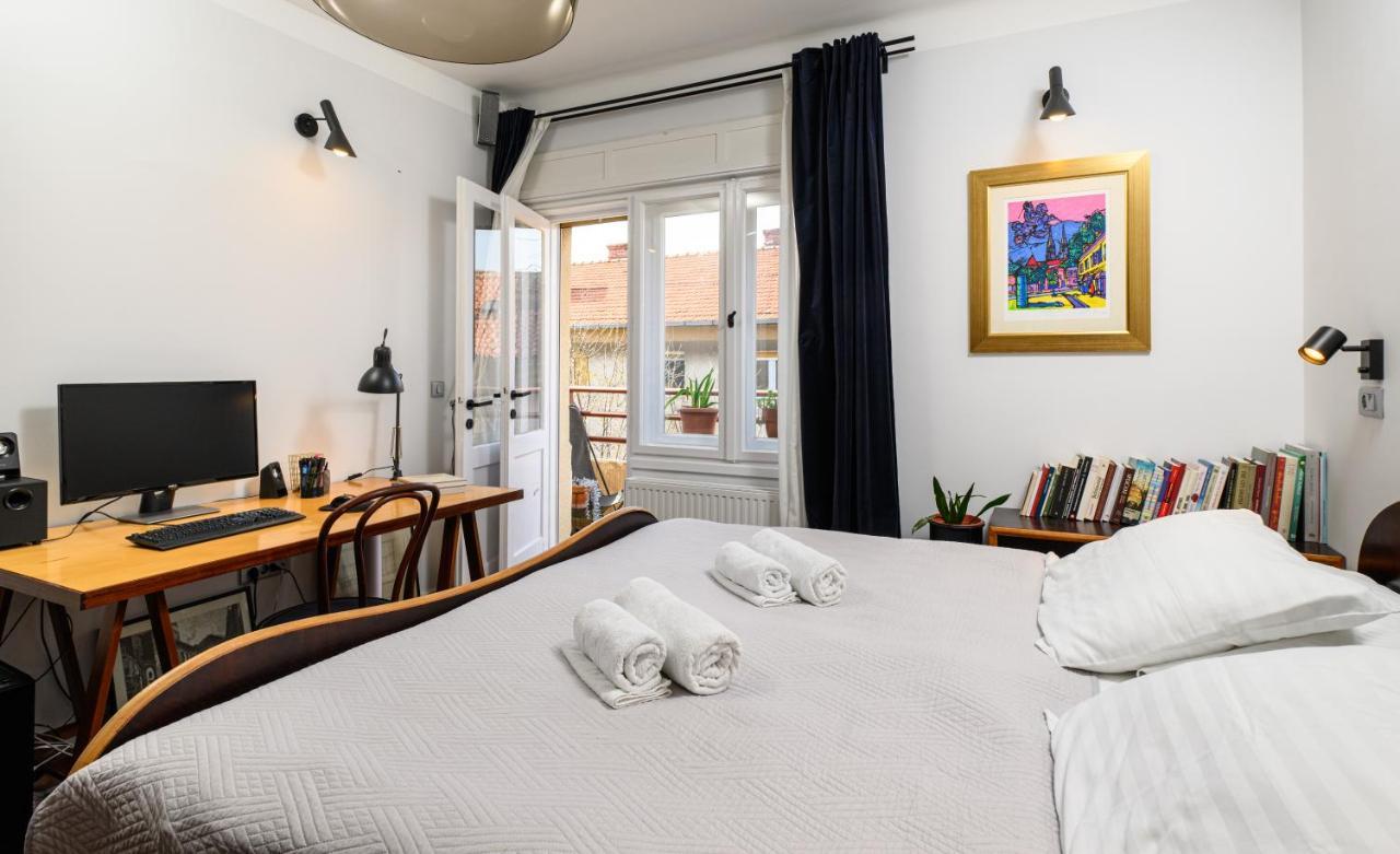 Designer Two-bedroom Apartment Split