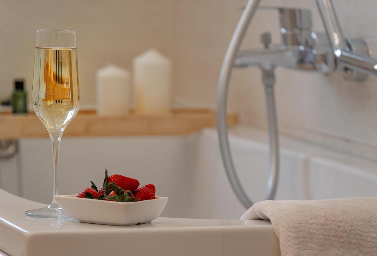 Palomar Luxury Apartment