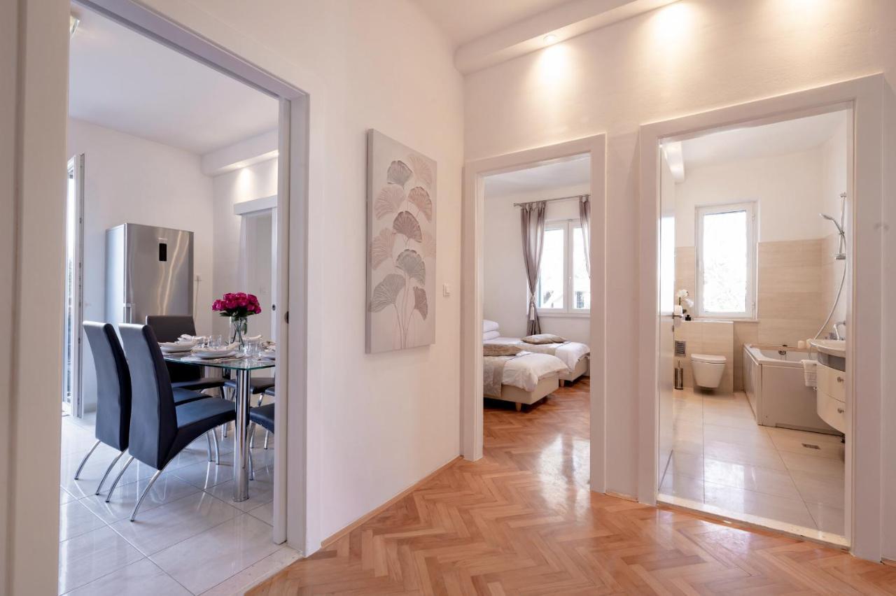 Palomar Luxury Apartment *