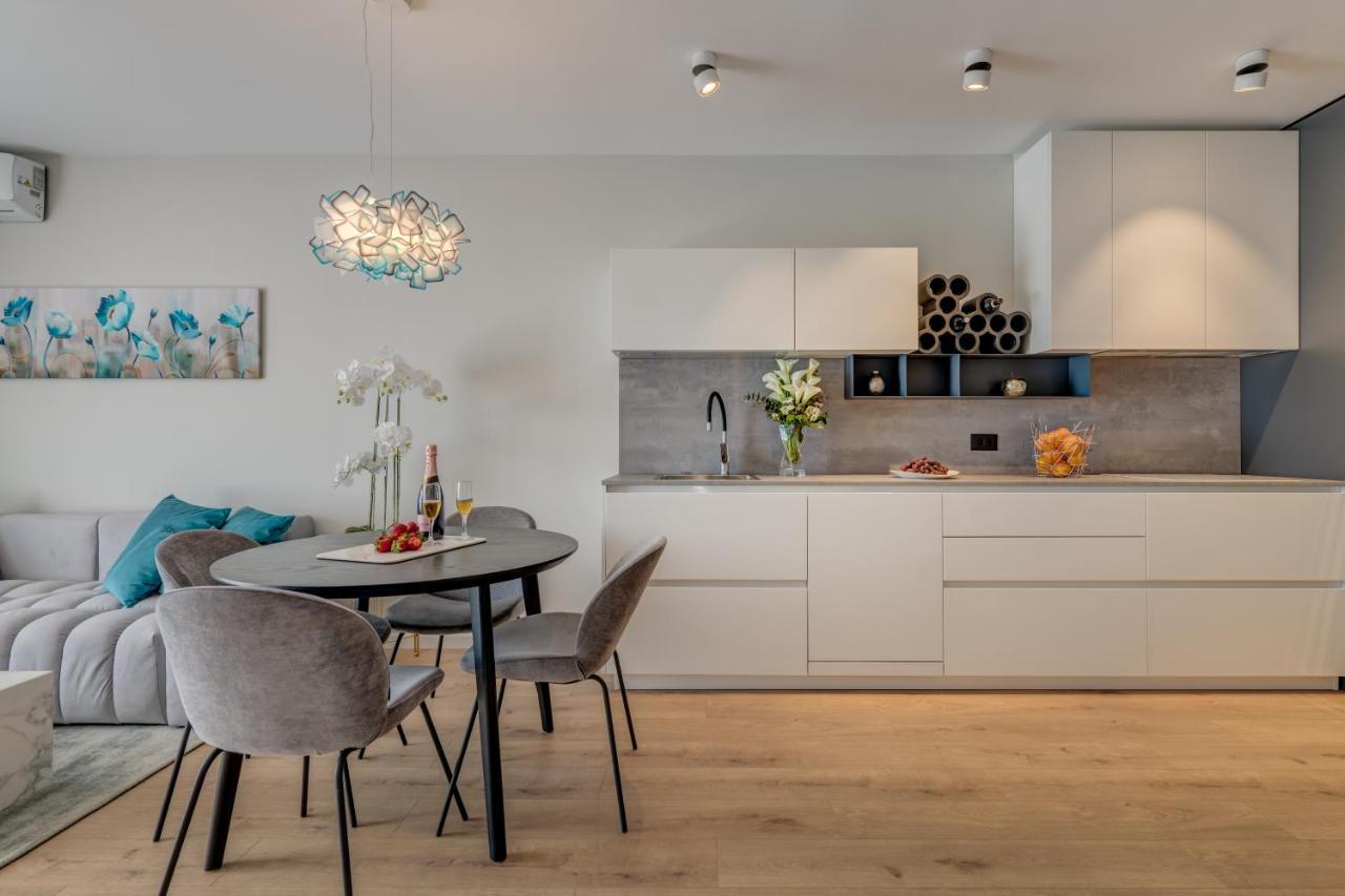Apartment Beachfront Holiday Split