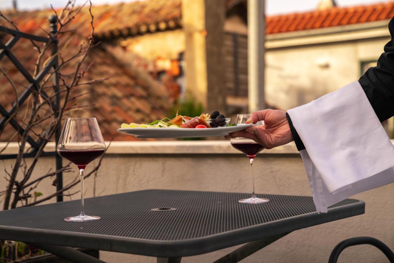 Slavija Culture Heritage Hotel 4*