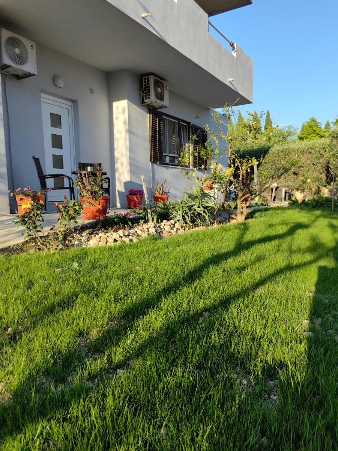 Marija, New 1bd Apt With Free Parking Apartment *