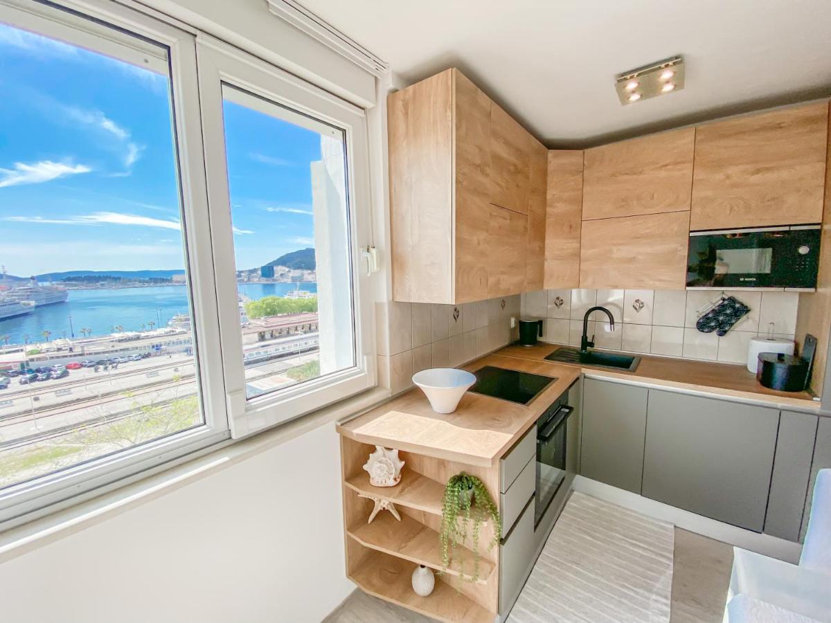 Homey With A View *