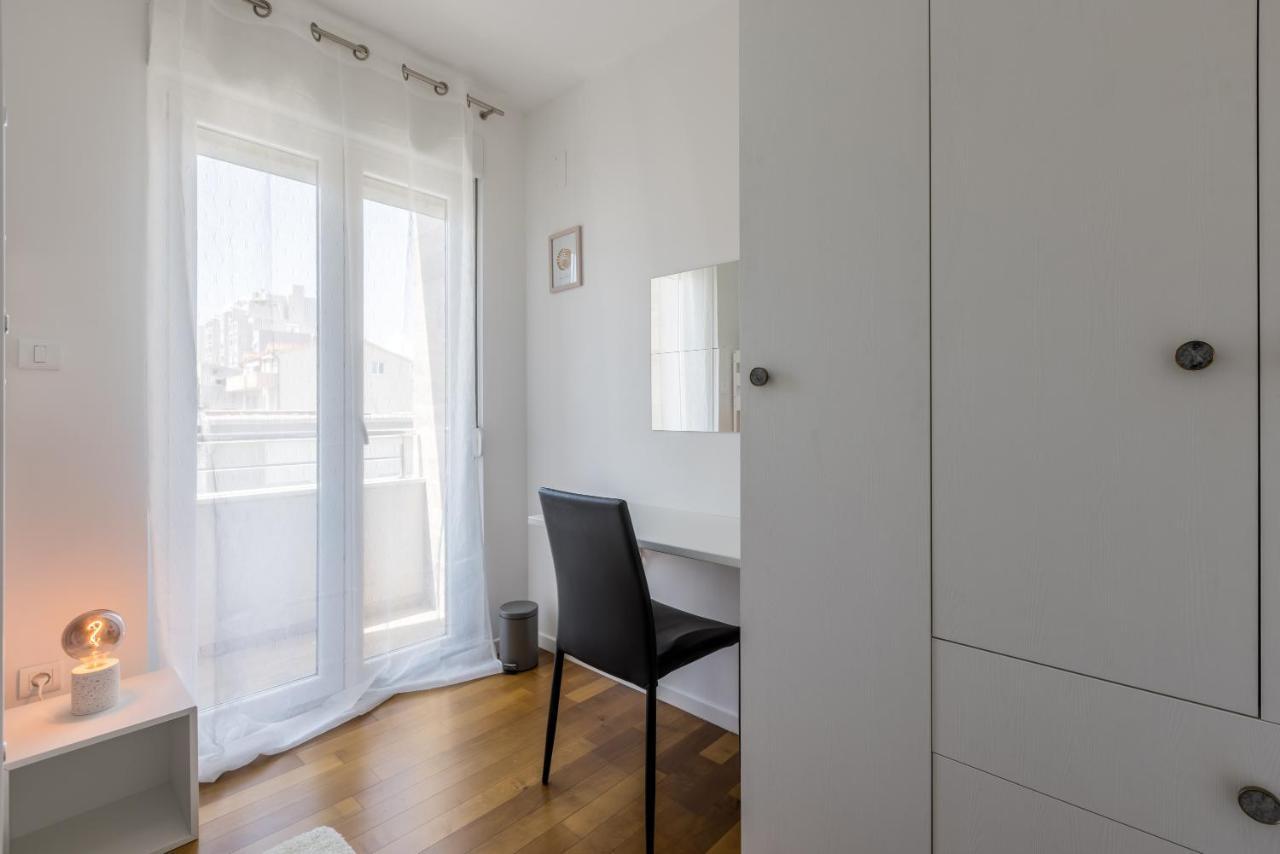 Izabela L Apartment *