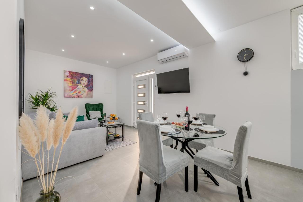 Apartment Brand New Luxury Asi