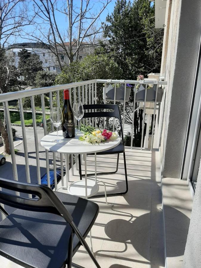 L&s Superior With Balcony And Parking - Excellent Location Within Walking Distance Of Diocletian's Palace And Bacvice *