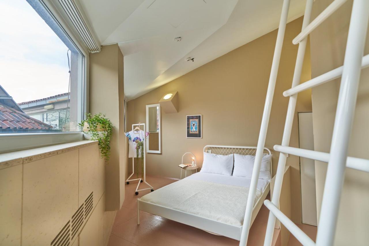 Hostel Design One Split