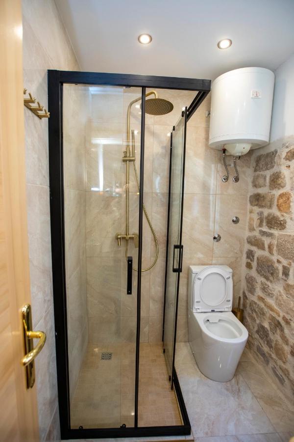 Ideal #2 Apartment