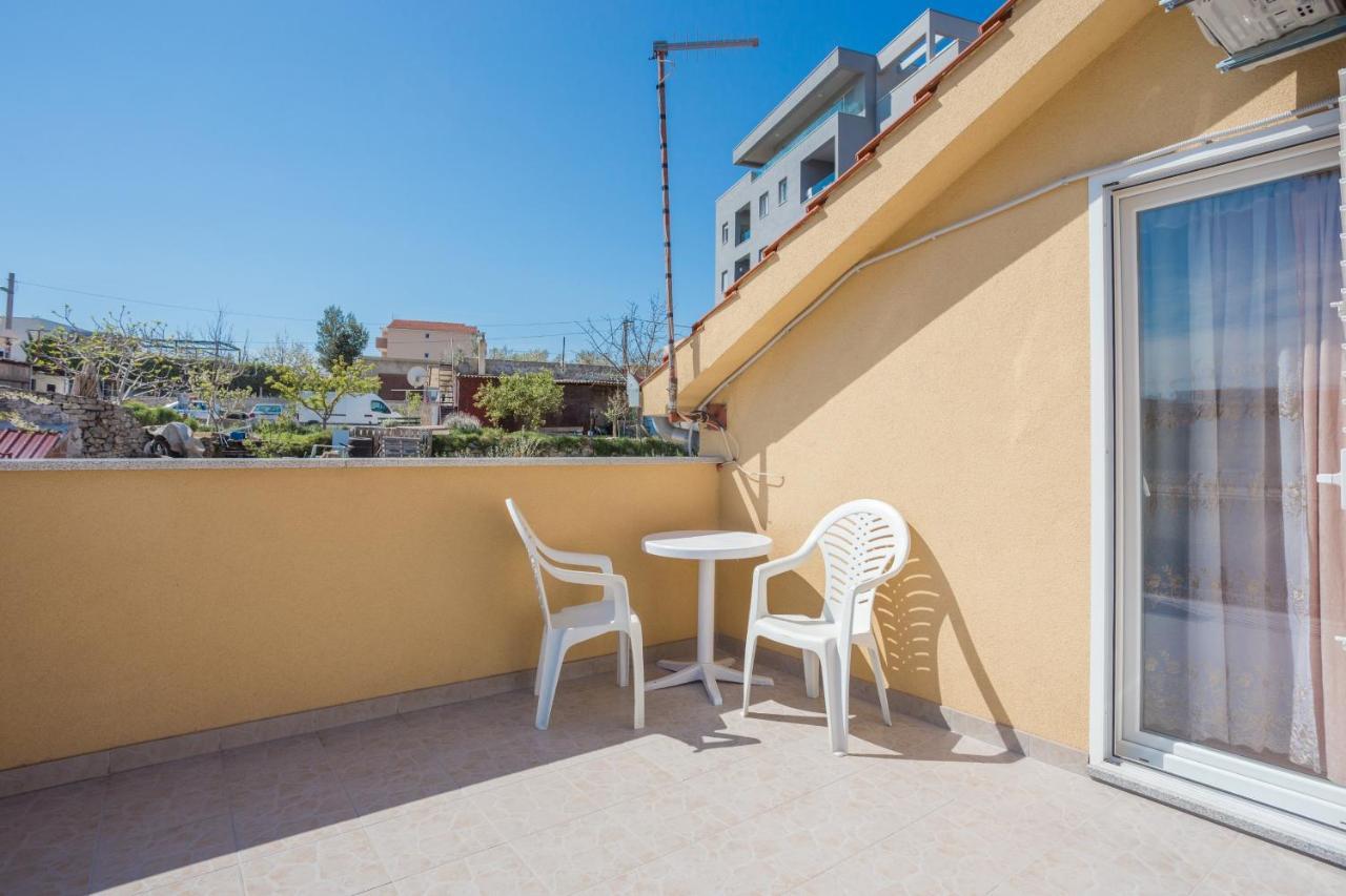 Apartamento Family Friendly With A Swimming Pool - 21026 Split