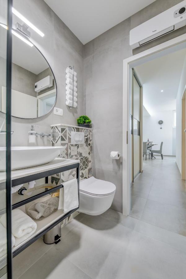Brand New Luxury Asi Apartment