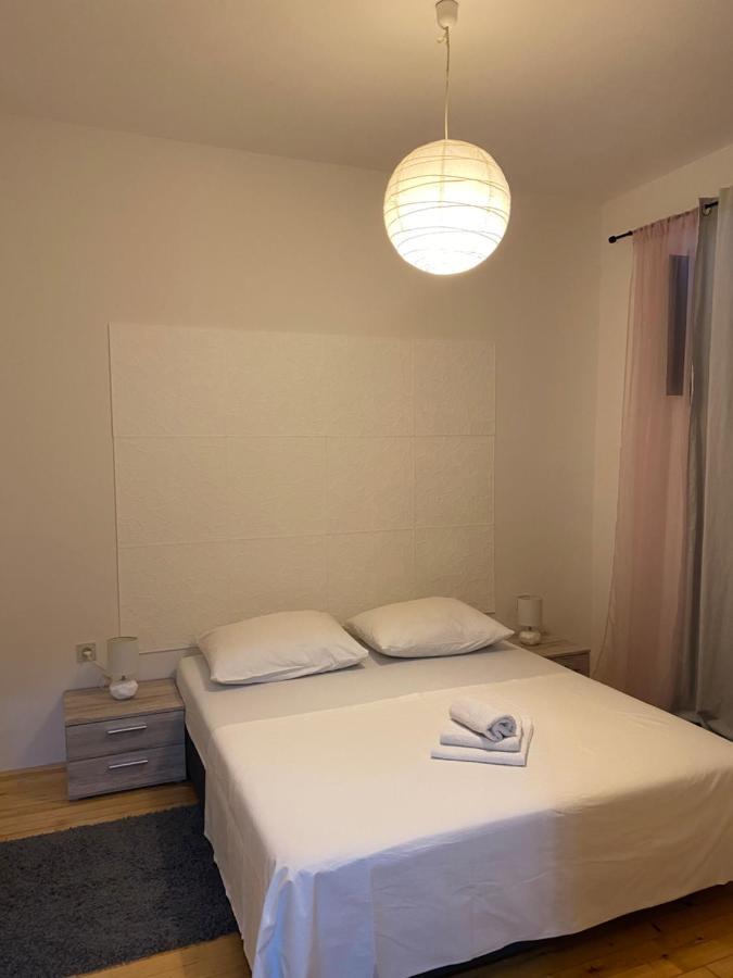 Fancy Old Town Apartman