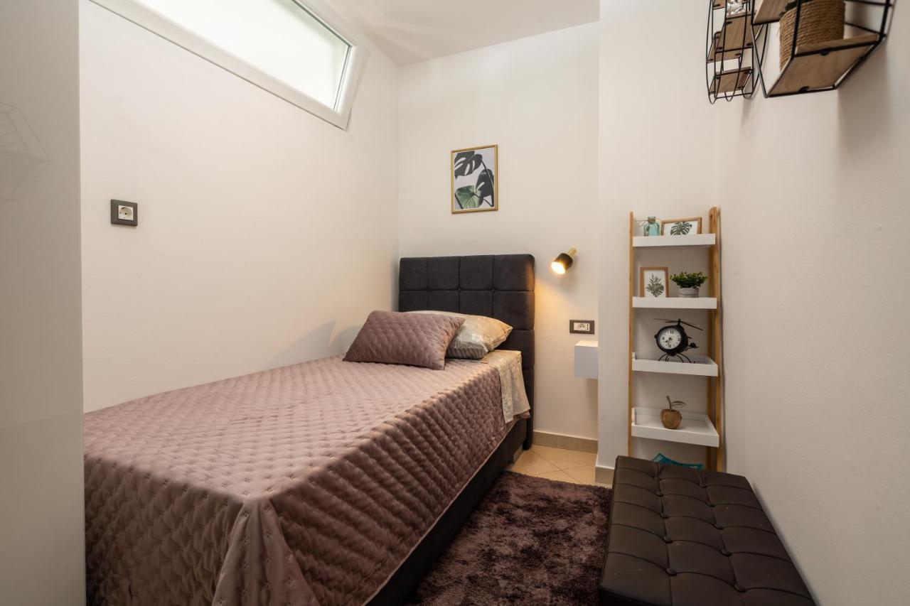 Big Modern Two - Bedroom With Sea View And Balcony - Split