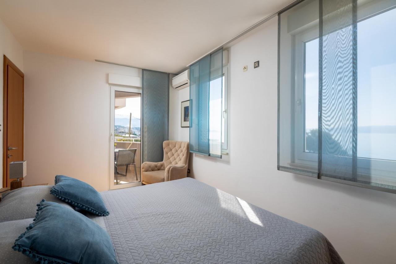 Big Modern Two - Bedroom With Sea View And Balcony - Apartment Split