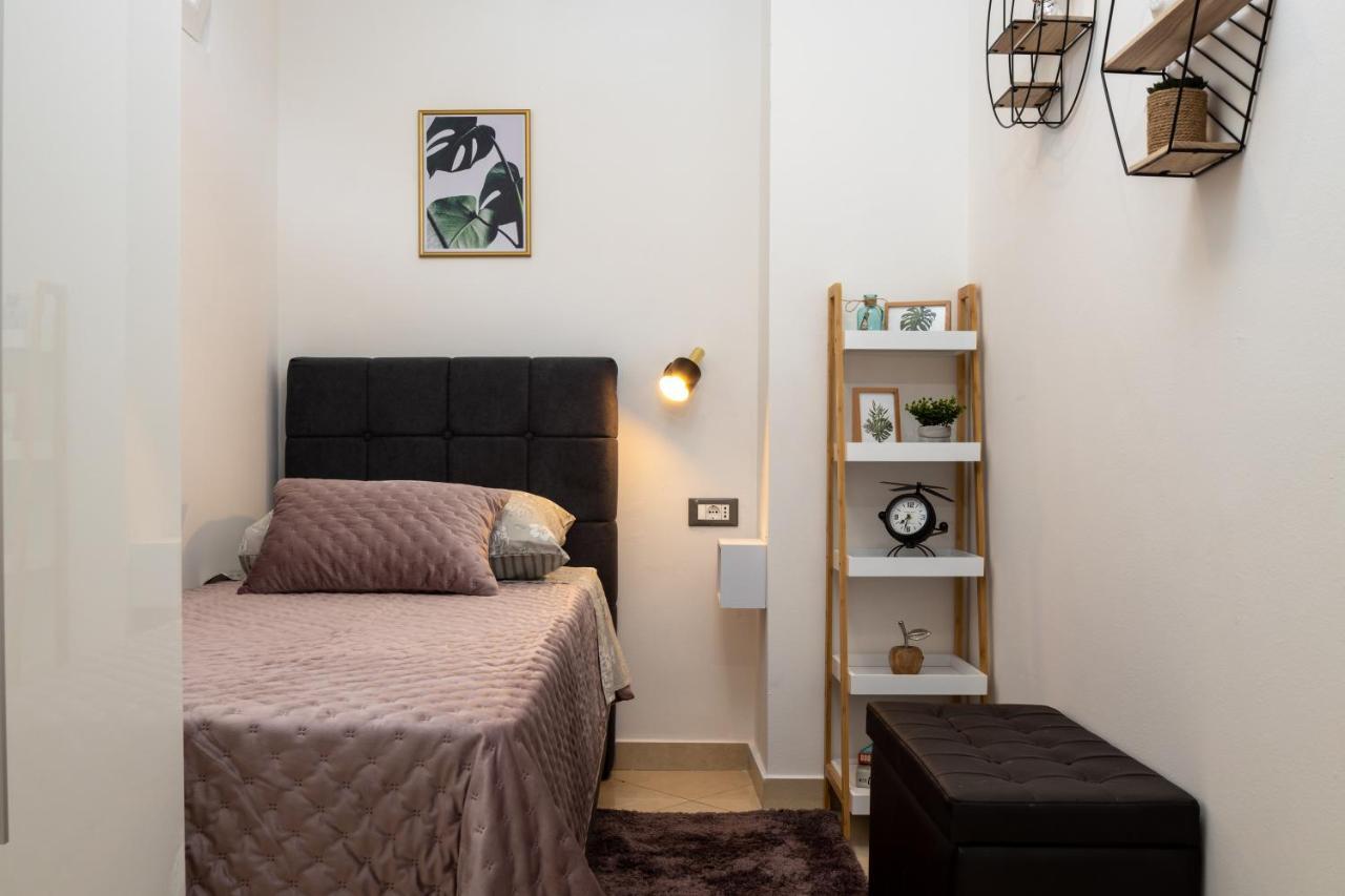 Apartment Big Modern Two - Bedroom With Sea View And Balcony - Split