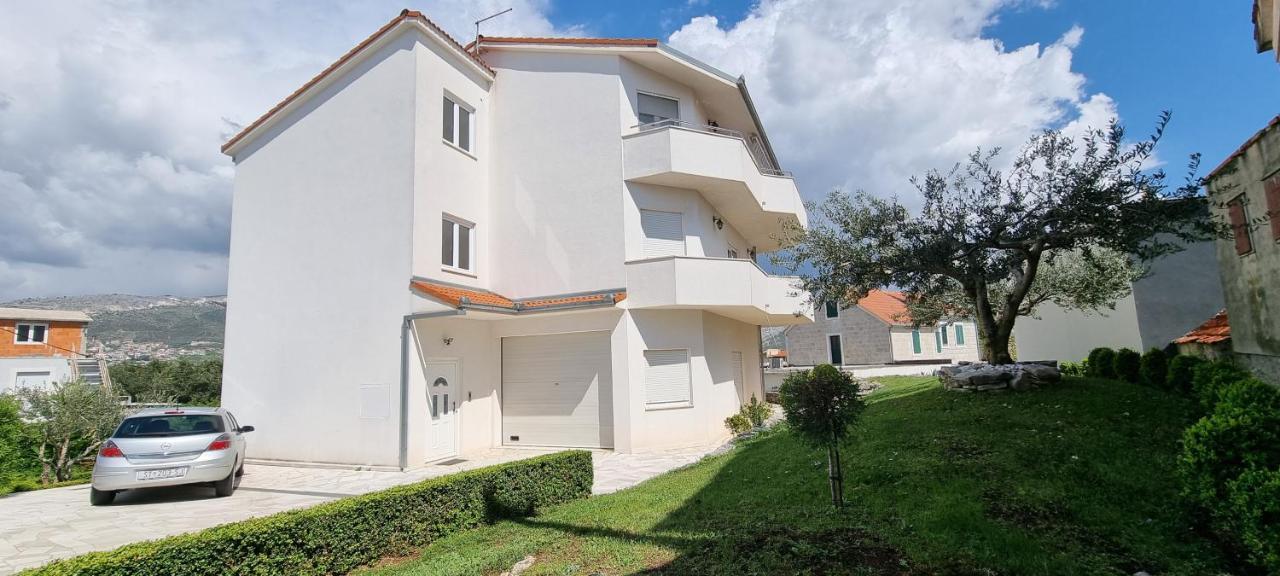 Gojini Dvori Apartment *