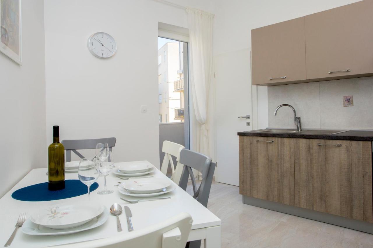 L&s Superior With Balcony And Parking - Excellent Location Within Walking Distance Of Diocletian's Palace And Bacvice Apartment
