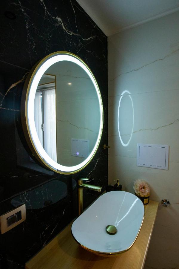 Apartment Ideal #1 *