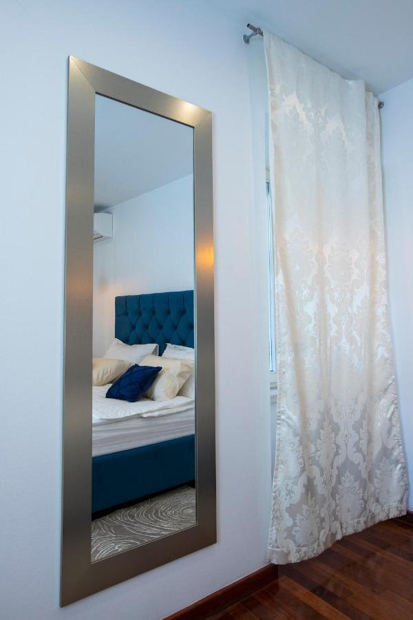 Apartment Ideal #1 Split