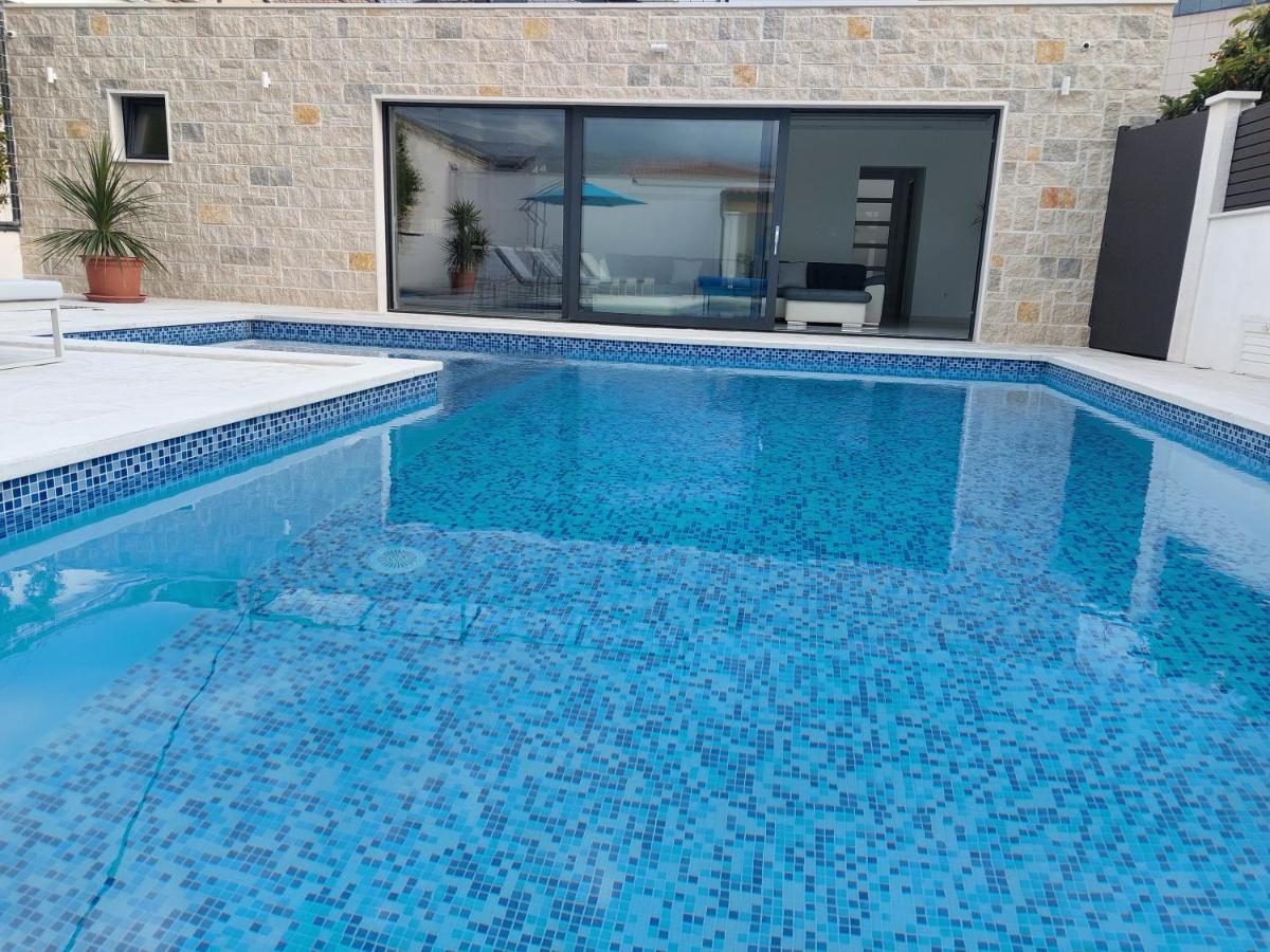 Enjoy Lux In Villa *