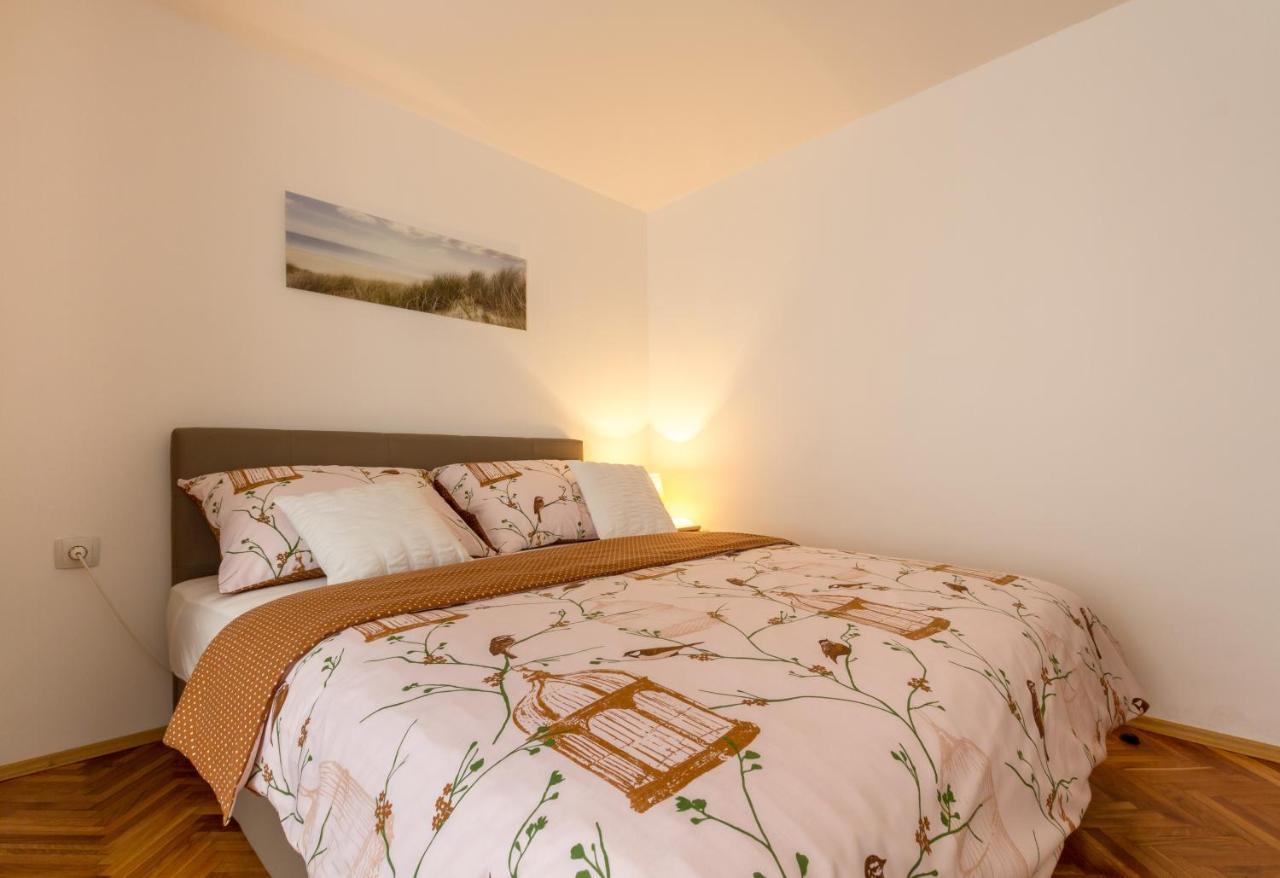 Apartment Bernard Old Town